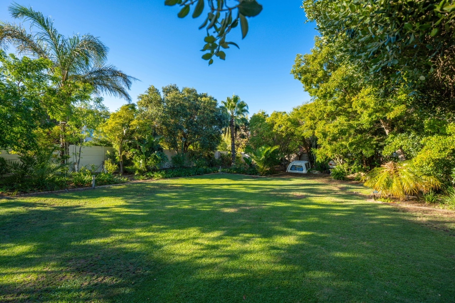 5 Bedroom Property for Sale in Langerug Western Cape